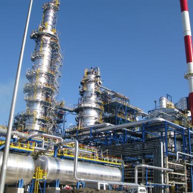 Budowa instalacji CDU VDU w rafinerii gdańskiej Grupy Lotos - zdjęcie 1